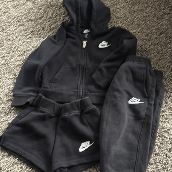 Nike Kids Black Matching Set - Picture 1 of 1